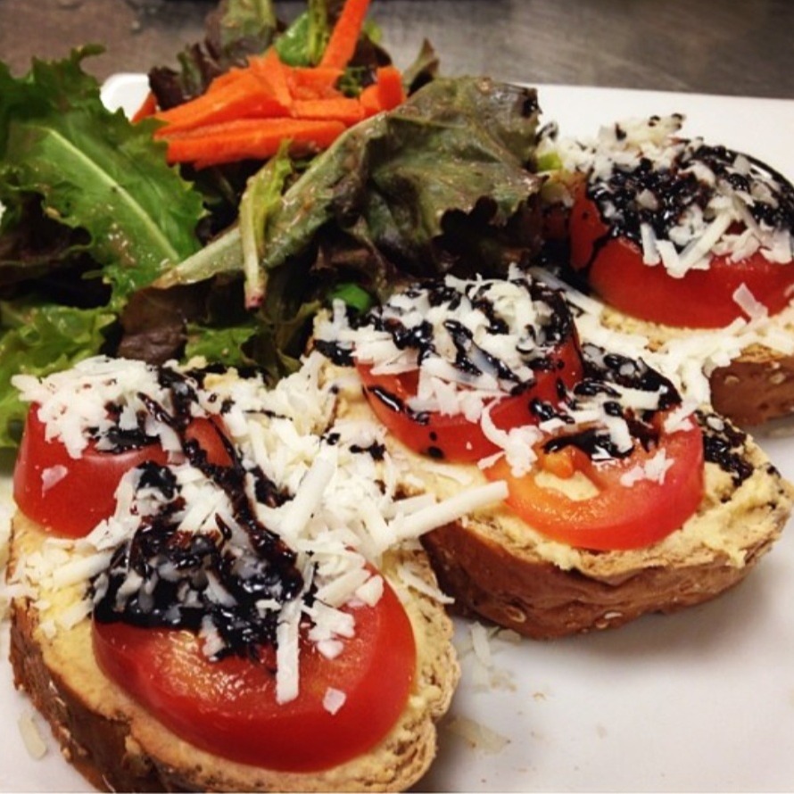 Tartines Vine Ripe Tomato and Hummus